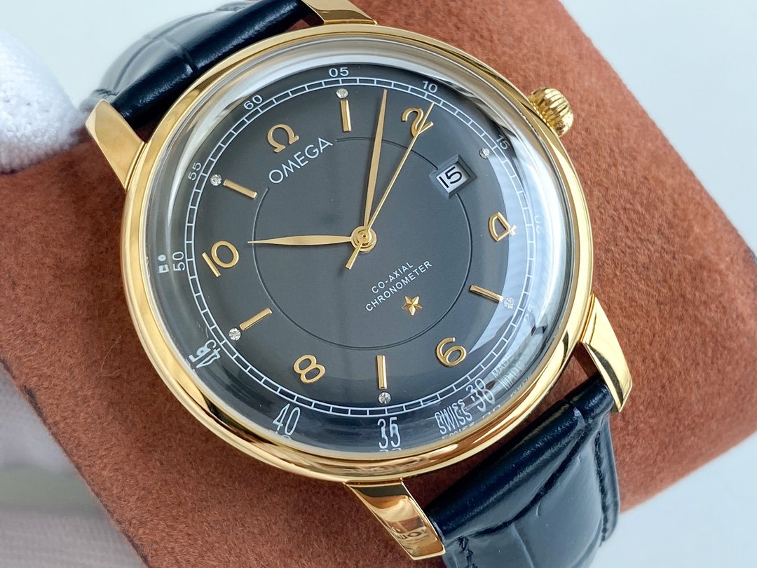VARELLO Classic Men's Gold-Tone Manual-Winding Leather Strap Watch