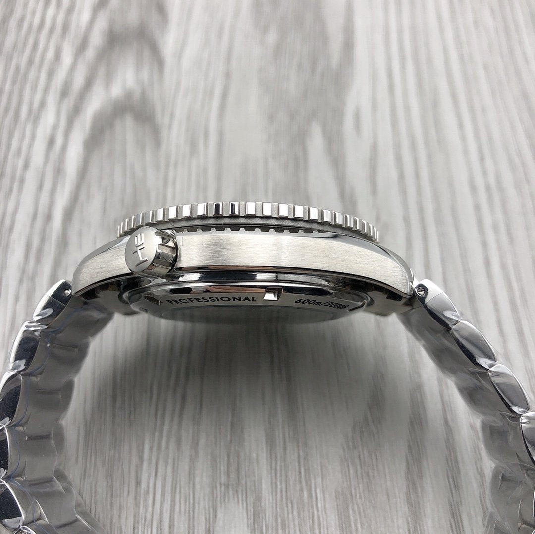 VARELLO CLASSIC OCEAN 600 ORANGE BEZEL WHITE DIAL