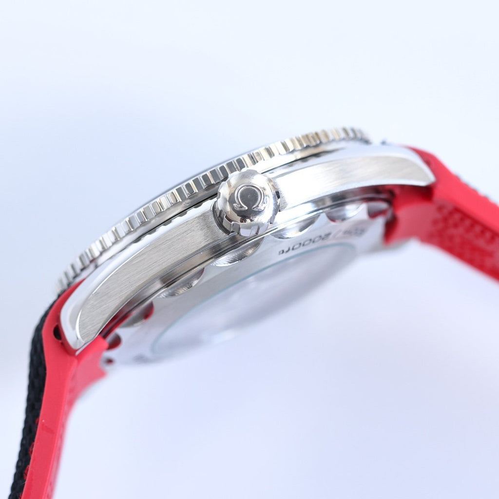 VARELLO CLASSIC OCEAN 600 STEEL CASE BLACK RED BEZEL