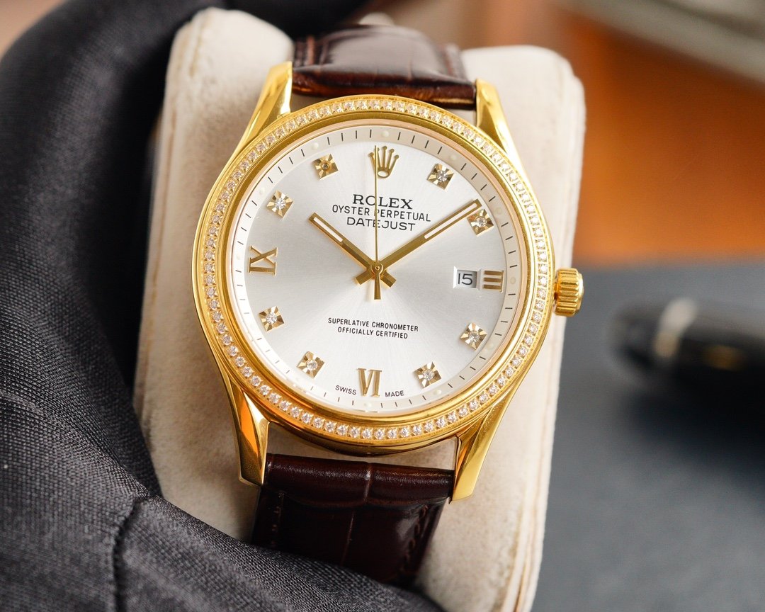 CLASSIC 41MM GOLD DIAMOND BEZEL