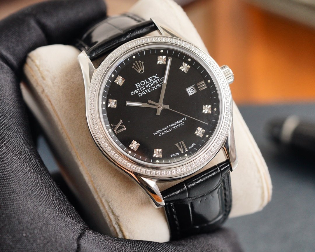 CLASSIC 41MM STEEL CASE DIAMOND NUMERALS