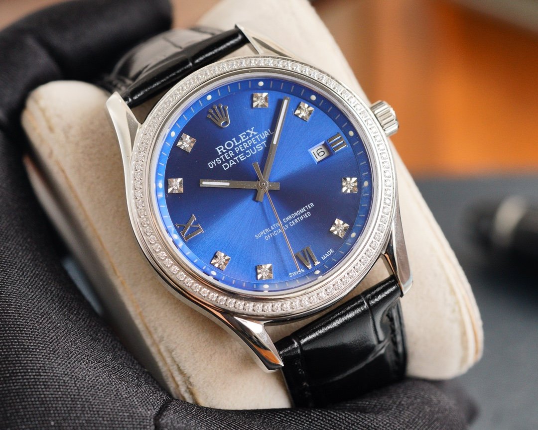 CLASSIC 41MM STEEL CASE DIAMOND NUMERALS