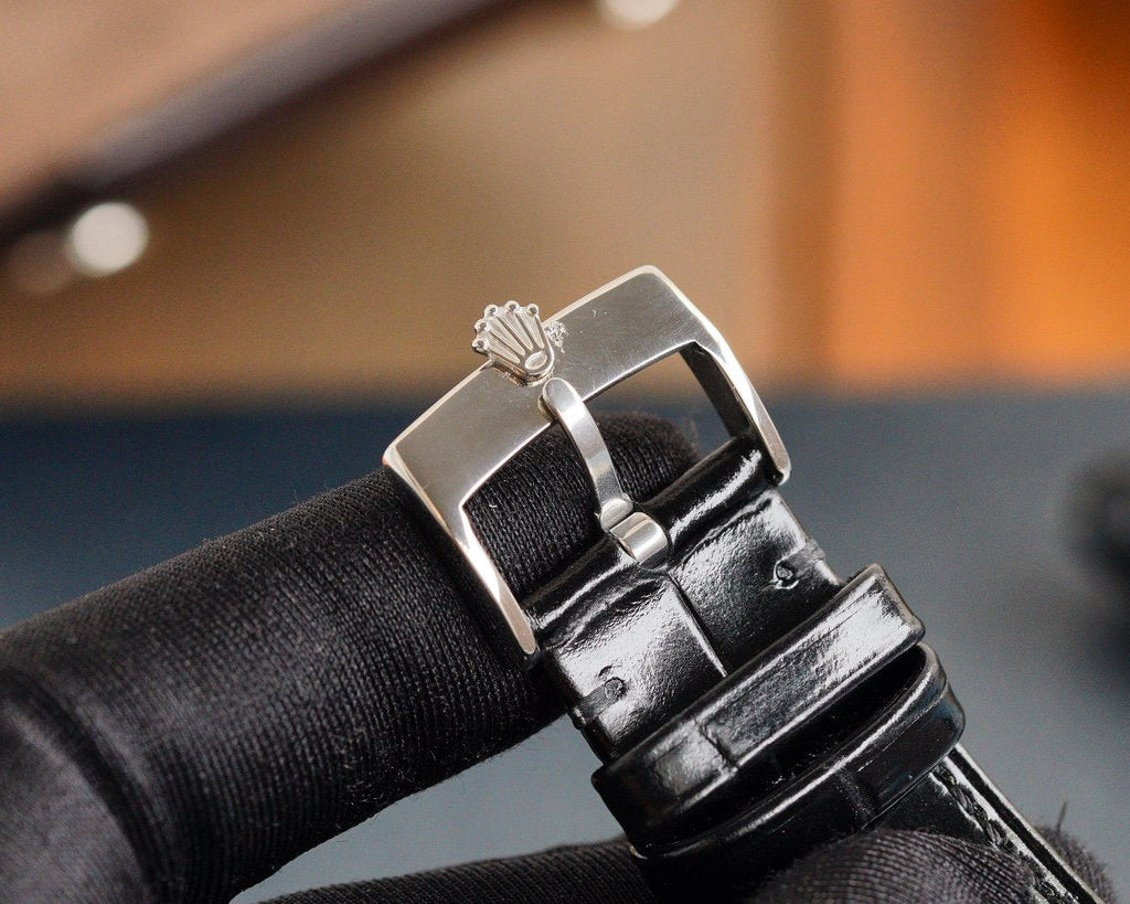 CLASSIC 41MM STEEL CASE DIAMOND NUMERALS