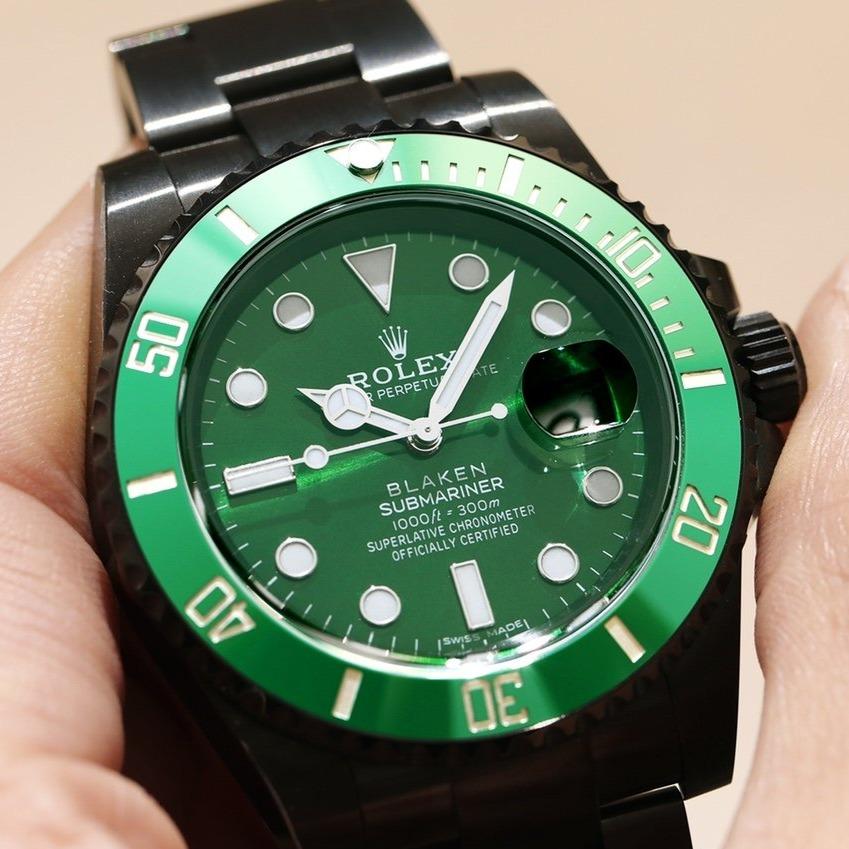 CLASSIC 40MM CUSTOM ALL-BLACK GREEN BEZEL DIVE WATCH