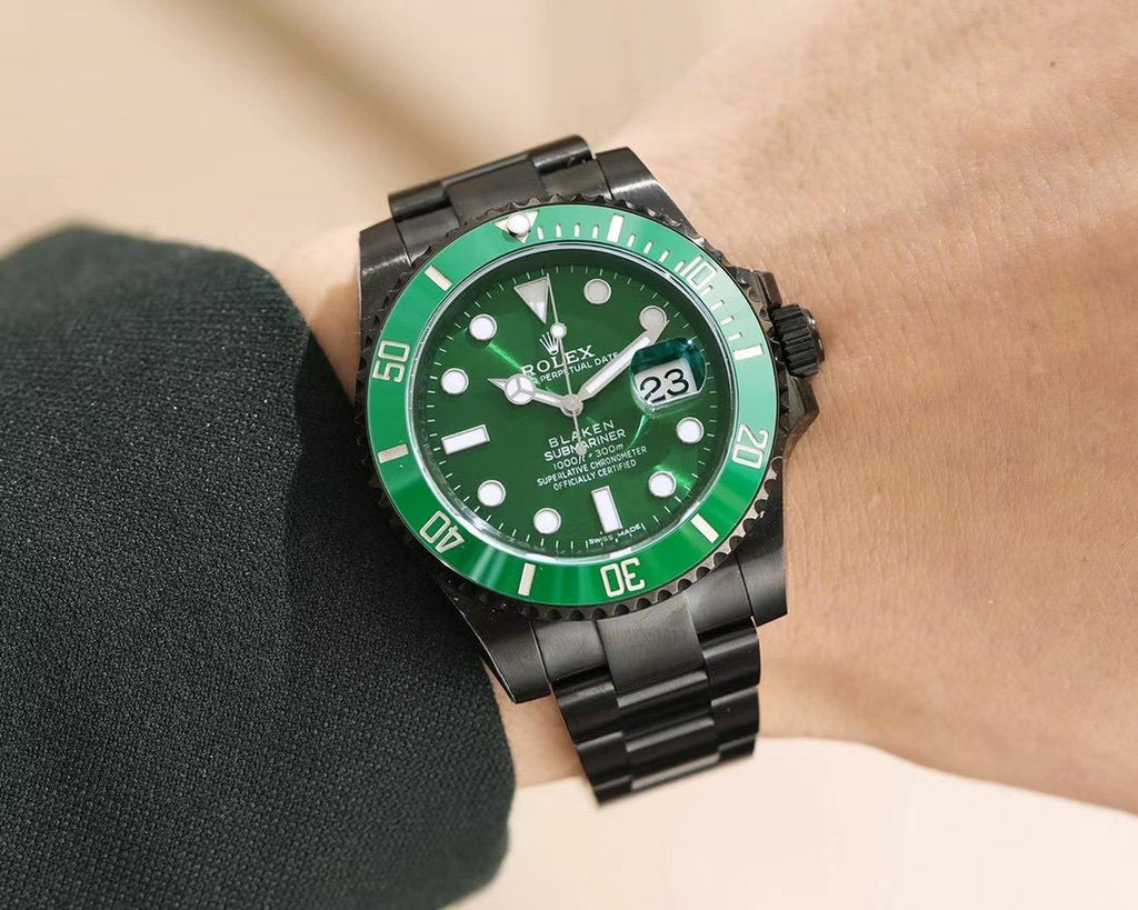CLASSIC 40MM CUSTOM ALL-BLACK GREEN BEZEL DIVE WATCH