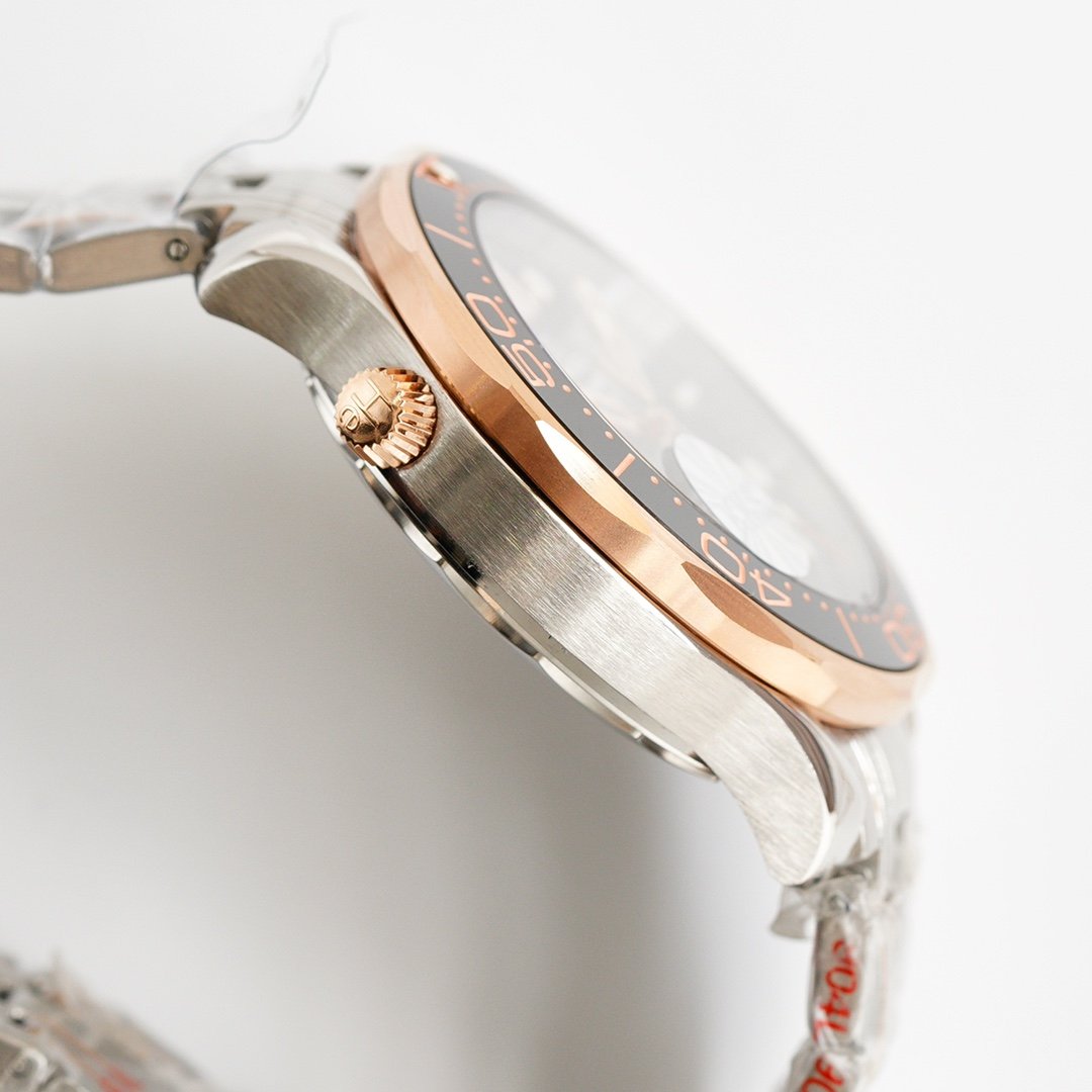 VARELLO CLASSIC DIVER 300M CO-AXIAL 42MM ROSE GOLD BLACK CERAMIC