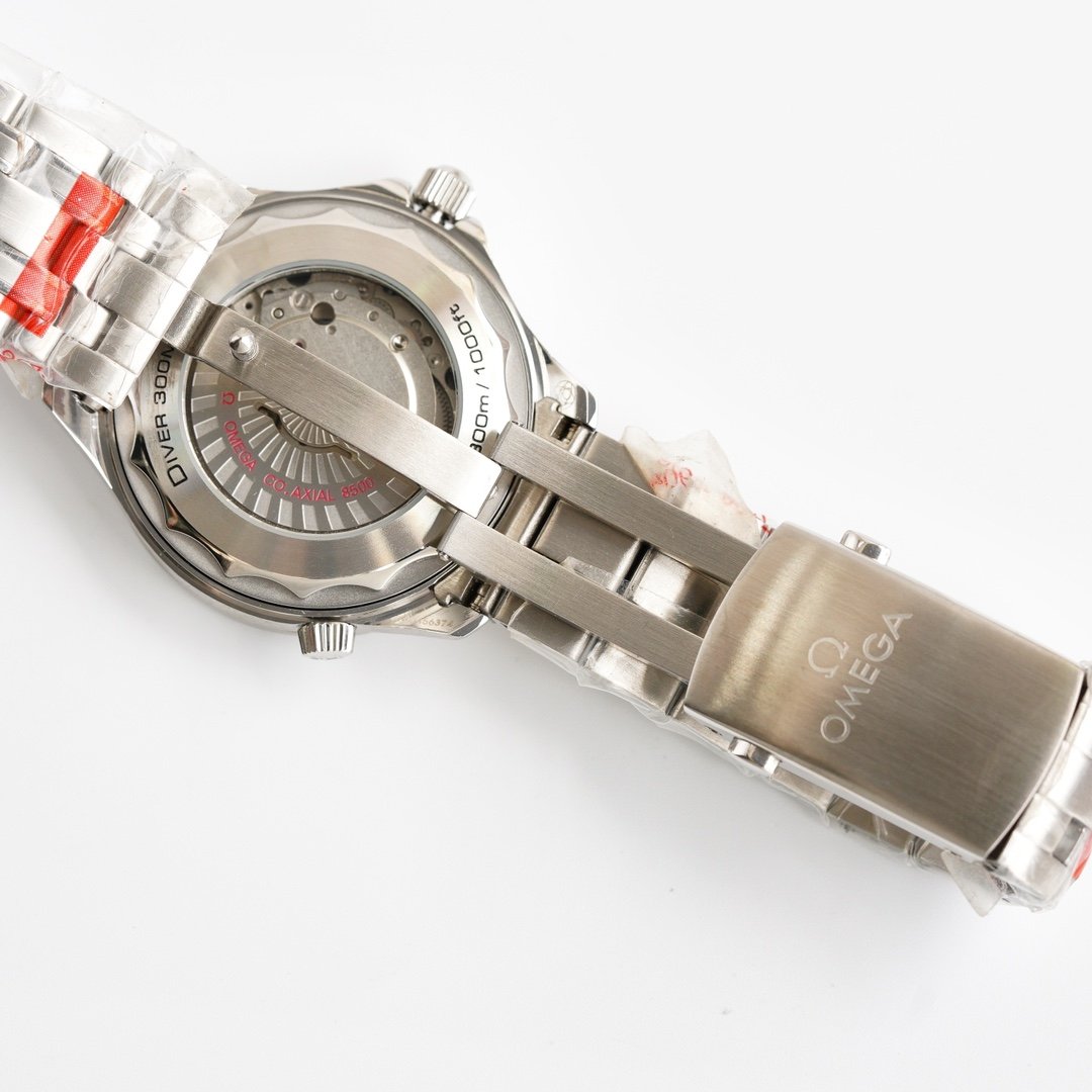 VARELLO CLASSIC DIVER 300M CO-AXIAL 42MM BLUE CERAMIC