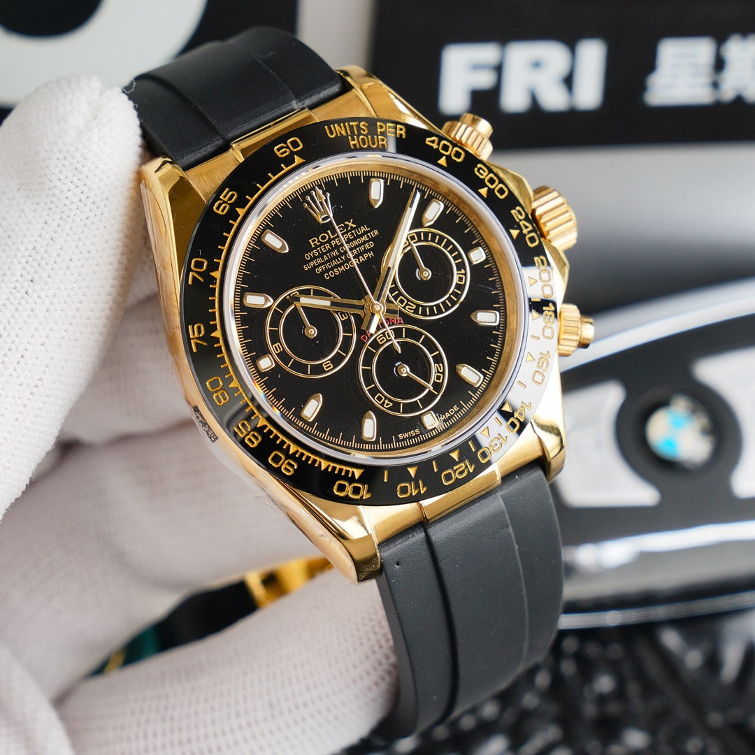 CLASSIC 40MM GOLD CASE BLACK RUBBER STRAP
