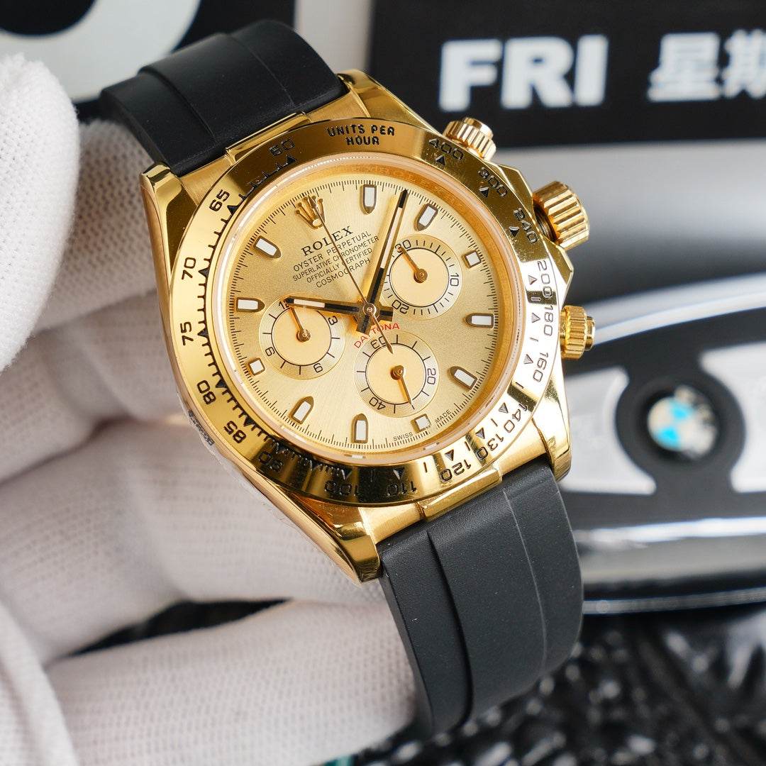 CLASSIC 40MM GOLD CASE BLACK RUBBER STRAP