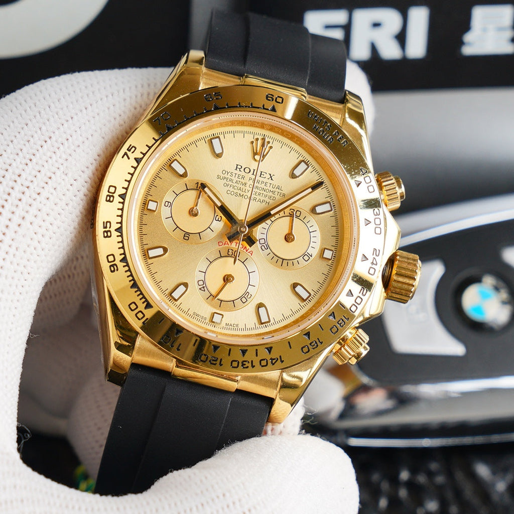 CLASSIC 40MM GOLD CASE BLACK RUBBER STRAP