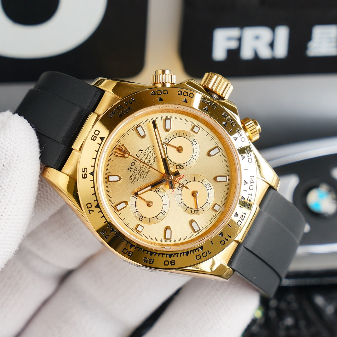 CLASSIC 40MM GOLD CASE BLACK RUBBER STRAP