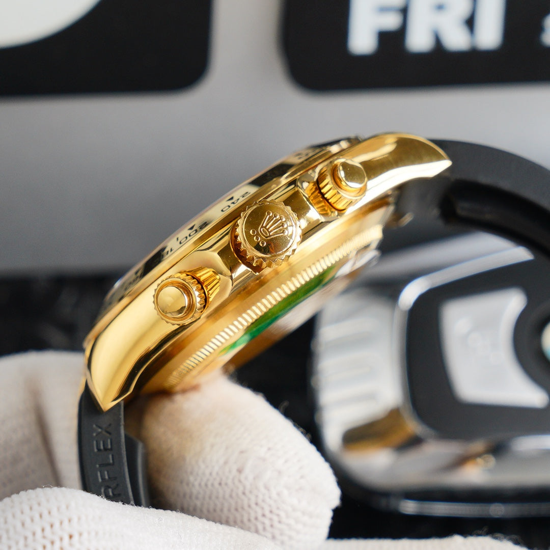 CLASSIC 40MM GOLD CASE BLACK RUBBER STRAP