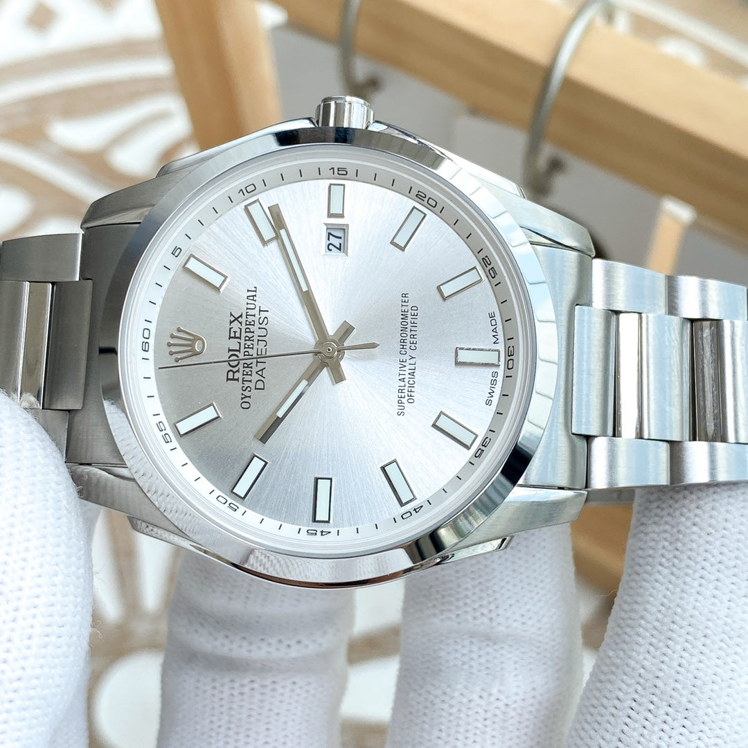 CLASSIC 40MM SMOOTH BEZEL STEEL CASE