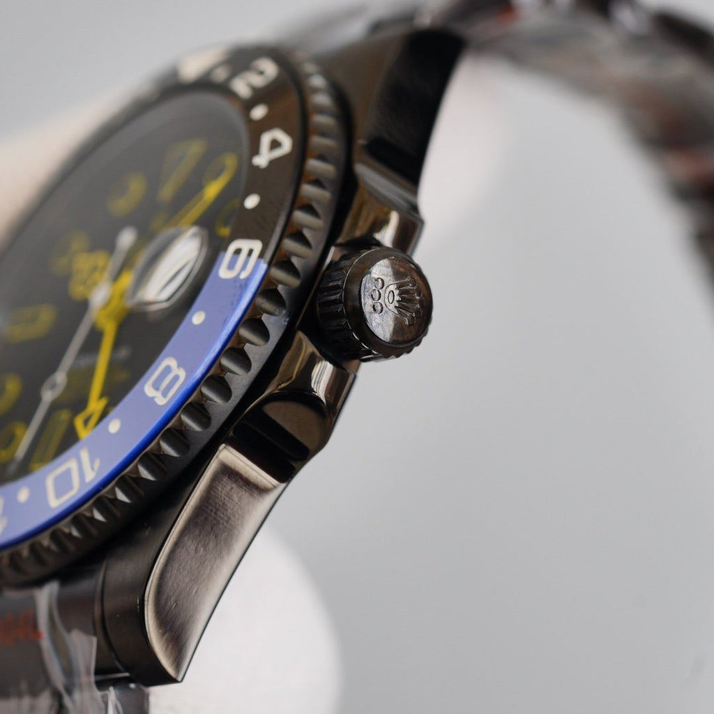 CLASSIC GMT DUAL-TONE GREEN & BLACK BEZEL WATCH