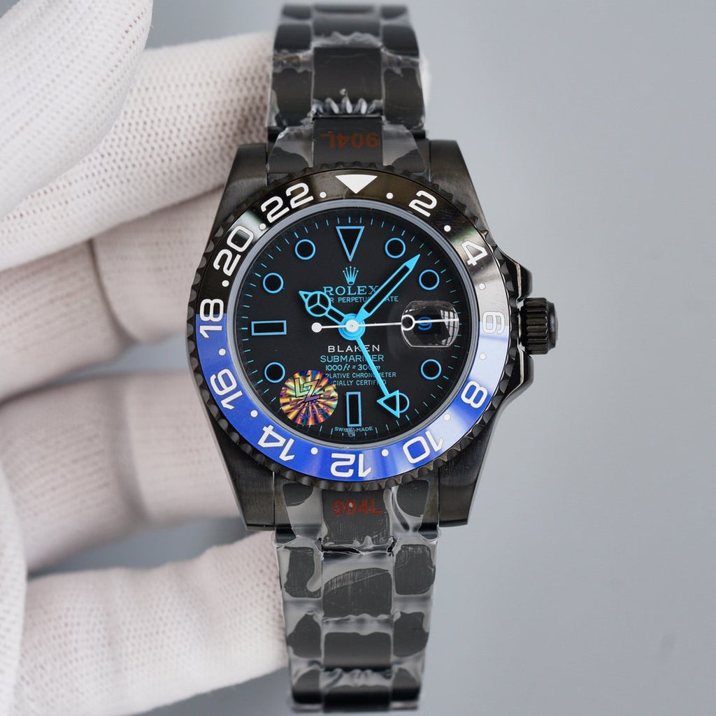 CLASSIC GMT DUAL-TONE GREEN & BLACK BEZEL WATCH
