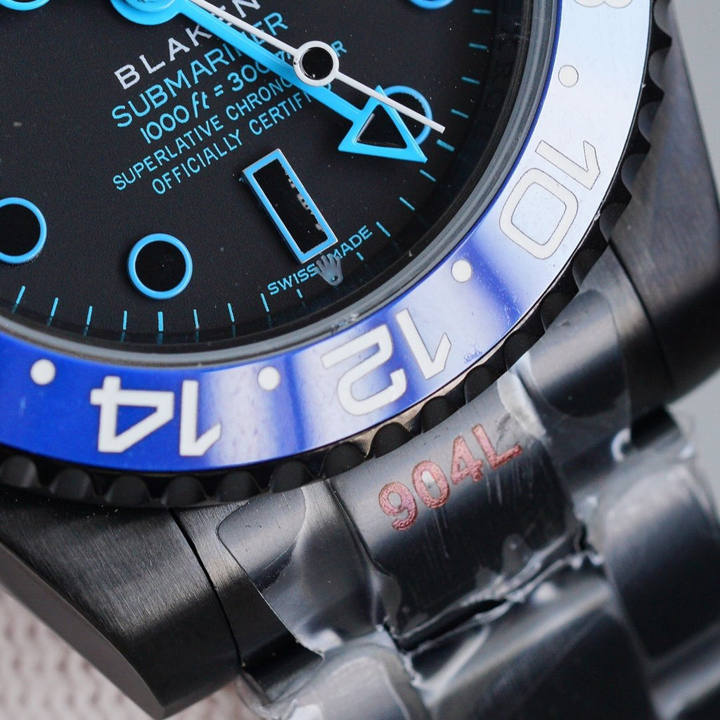 CLASSIC GMT DUAL-TONE GREEN & BLACK BEZEL WATCH