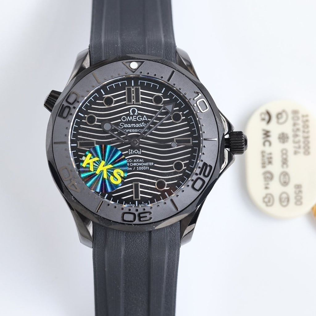 VARELLO CLASSIC DIVER 300M CO-AXIAL 42MM ALL BLACK