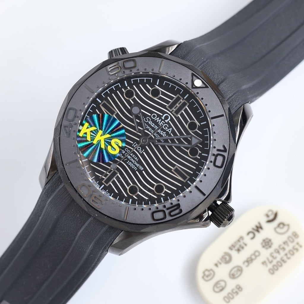 VARELLO CLASSIC DIVER 300M CO-AXIAL 42MM ALL BLACK