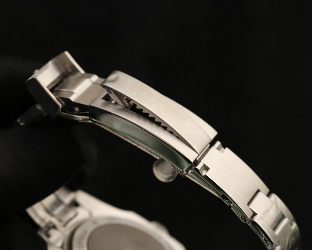 CLASSIC 44MM BLUE DIAL DIVE WATCH
