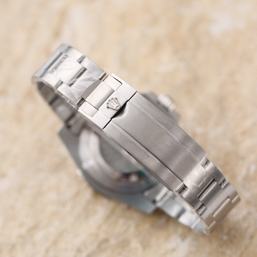 CLASSIC 40MM BLACK CUSTOM DIVE WATCH