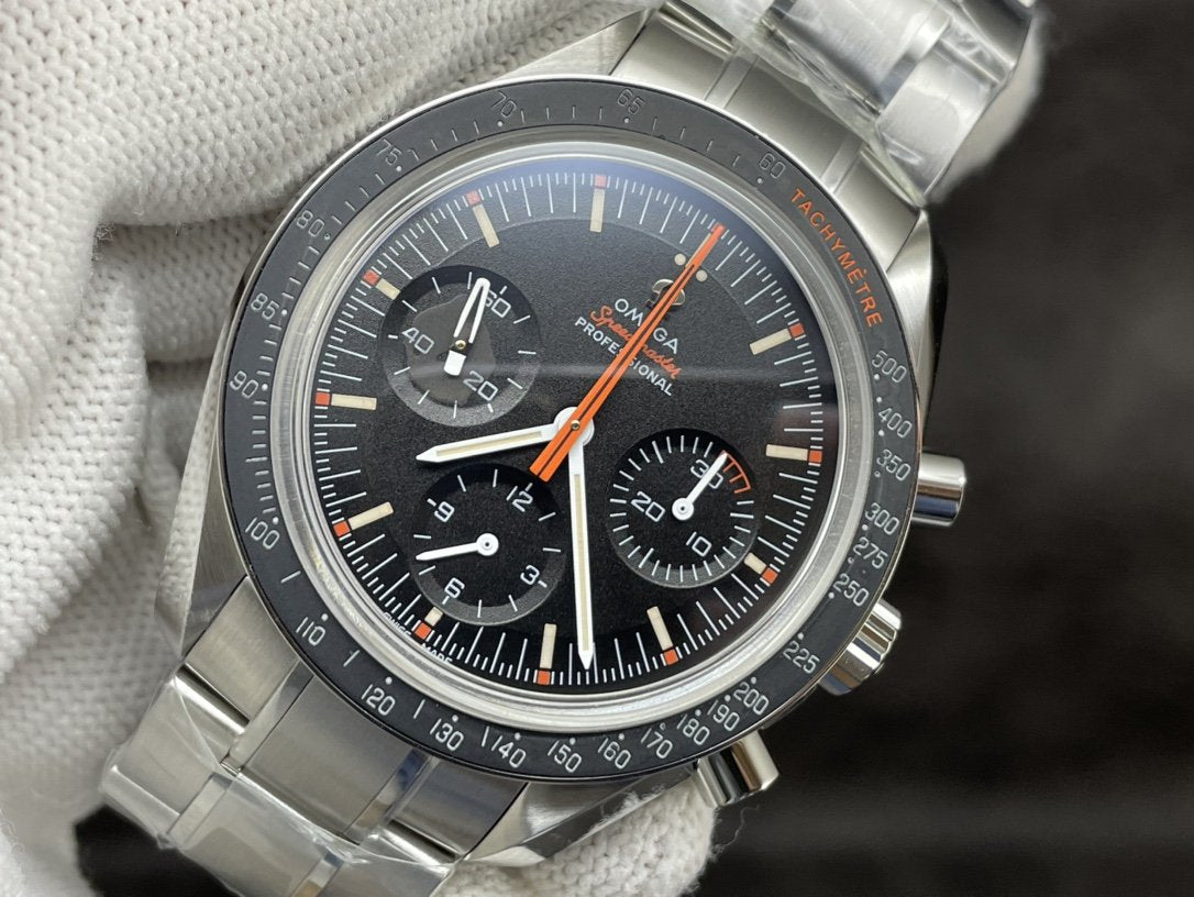 VARELLO CLASSIC MOONWATCH ULTRAMAN ORANGE HAND