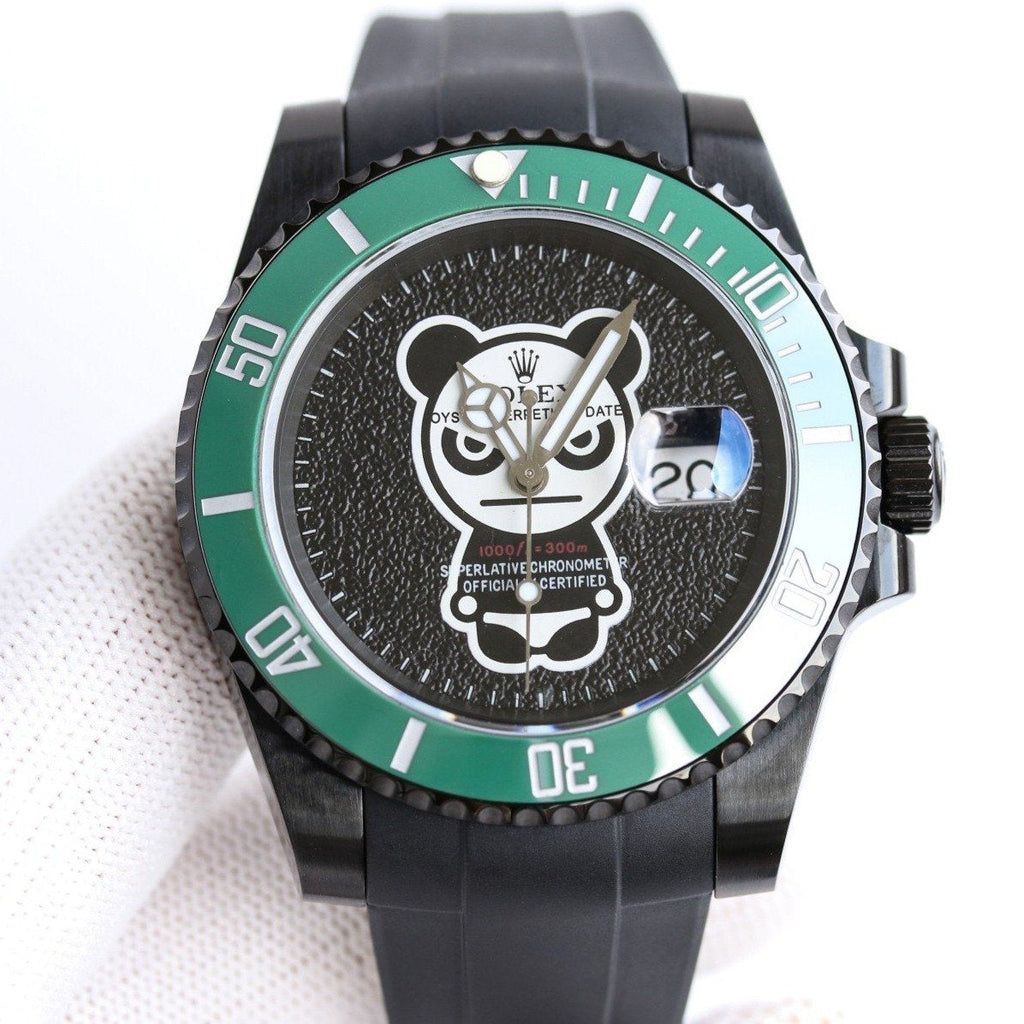 CLASSIC 40MM CUSTOM GREEN BEZEL BLACK BEAR DIAL DIVE WATCH