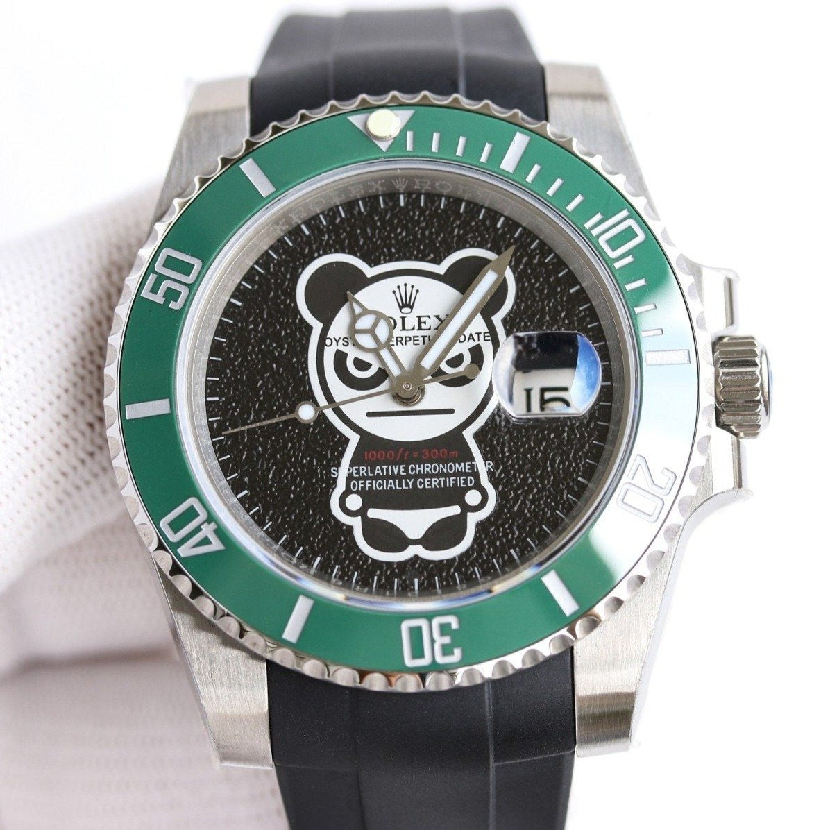 CLASSIC 40MM CUSTOM GREEN BEZEL BLACK BEAR DIAL DIVE WATCH