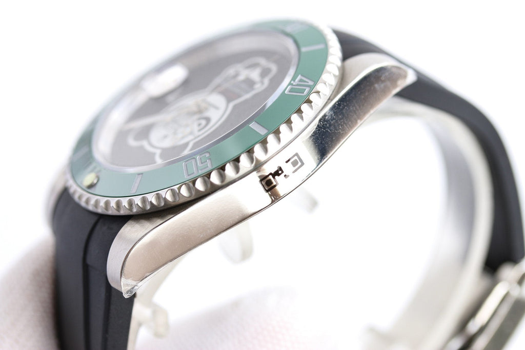 CLASSIC 40MM CUSTOM GREEN BEZEL BLACK BEAR DIAL DIVE WATCH