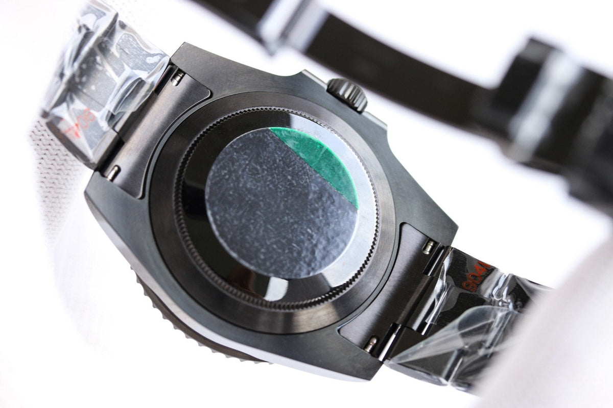 CLASSIC 40MM CUSTOM GREEN BEZEL BLACK BEAR DIAL DIVE WATCH