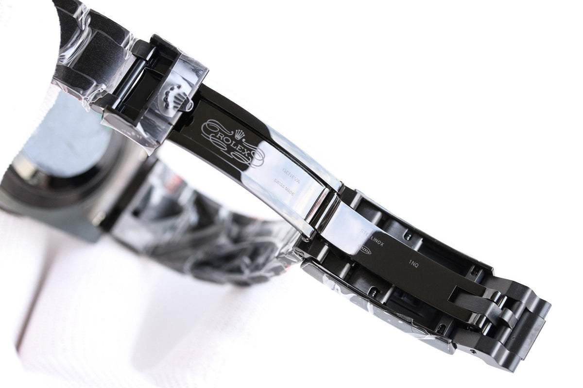 CLASSIC 40MM CUSTOM GREEN BEZEL BLACK BEAR DIAL DIVE WATCH