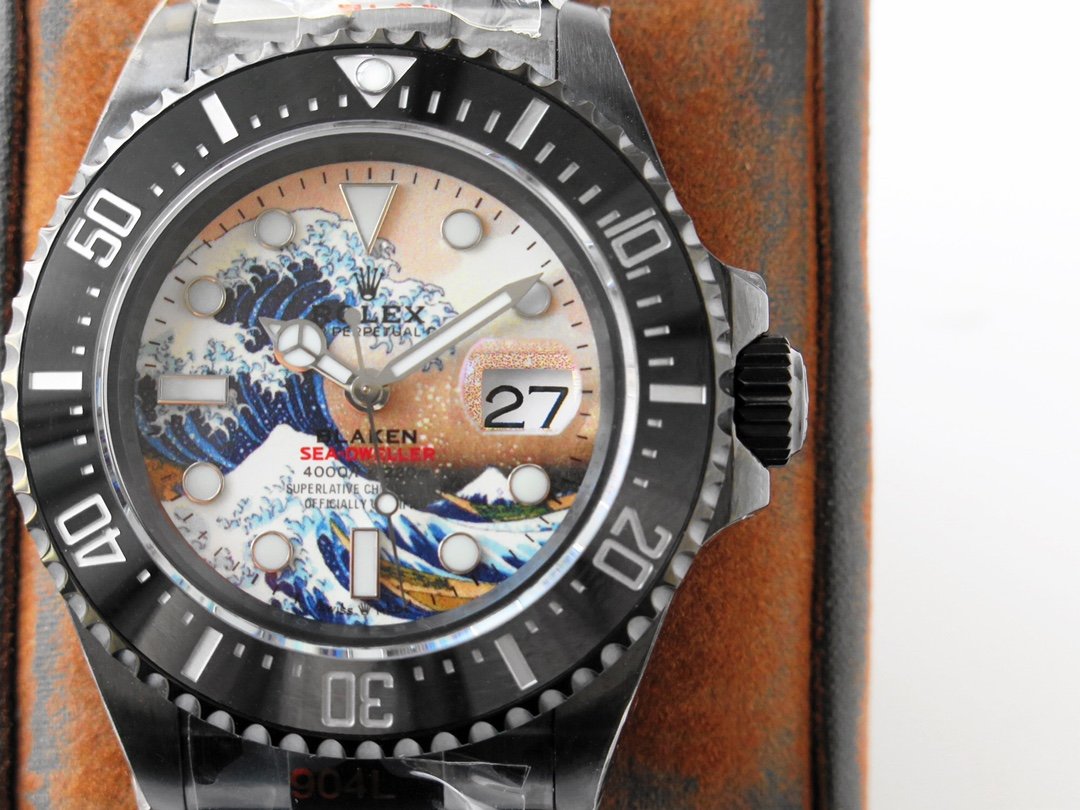 CLASSIC 44MM BLACK CUSTOM WAVE-PATTERN DIAL DIVE WATCH
