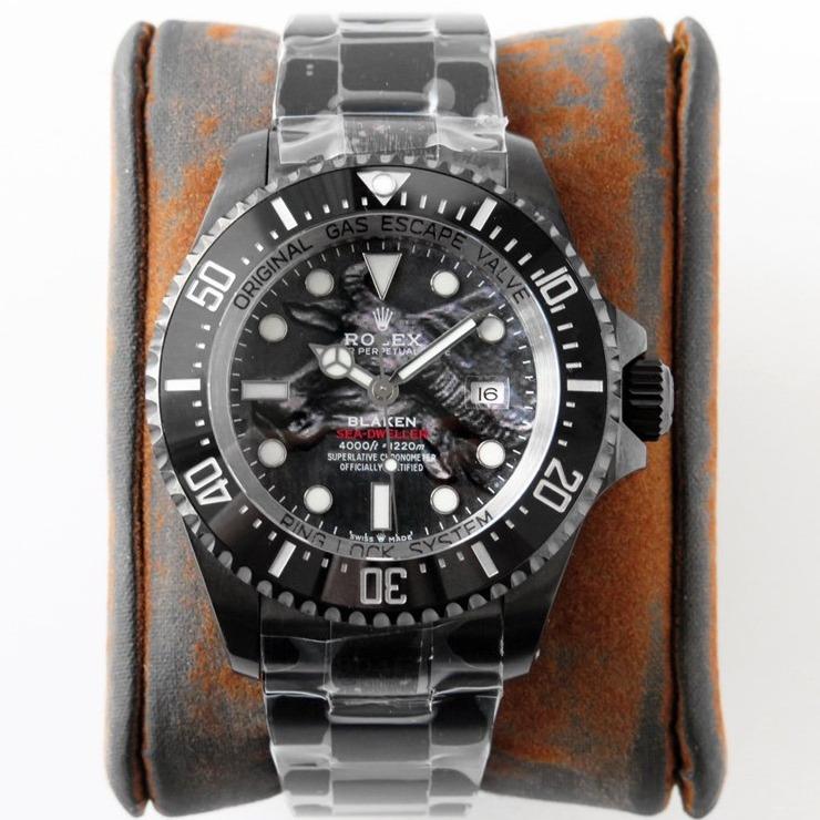CLASSIC 44MM BLACK CUSTOM BUFFALO DIAL DIVE WATCH