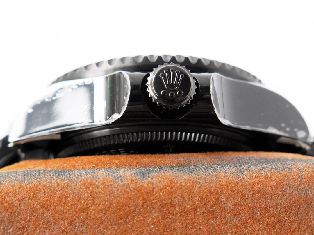 CLASSIC 44MM BLACK CUSTOM BUFFALO DIAL DIVE WATCH