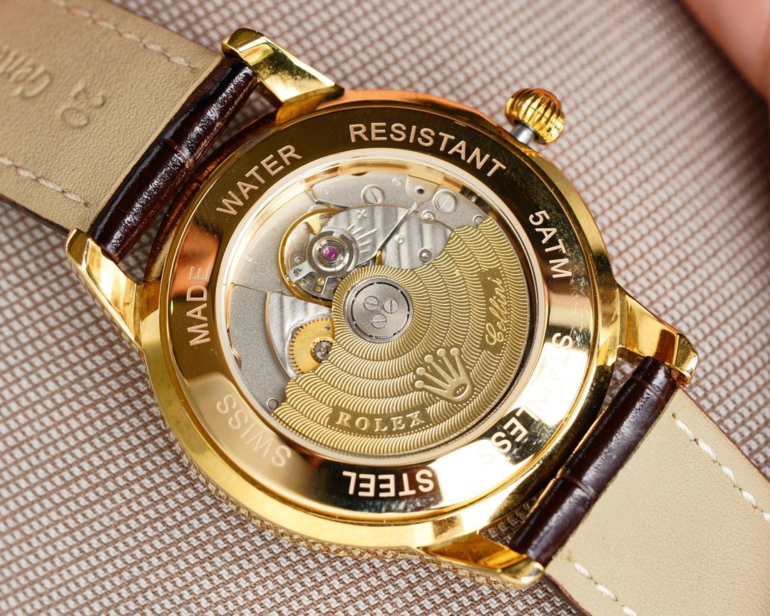 CLASSIC 41MM GOLD CASE DIAMOND NUMERALS