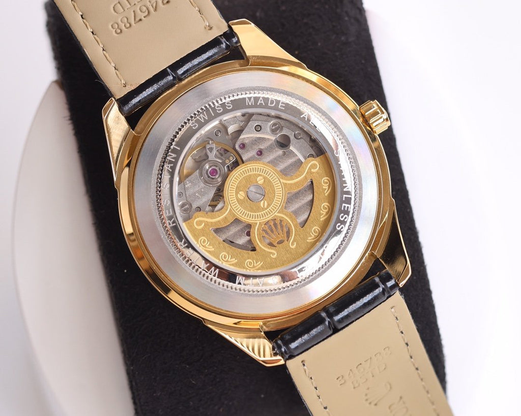 CLASSIC 40MM SMOOTH BEZEL GOLD-TONE CASE BLACK LEATHER STRAP WATCH