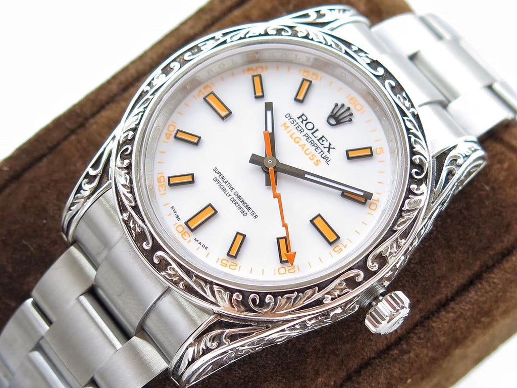 CLASSIC 40MM HAND-ENGRAVED CASE WHITE DIAL WATCH