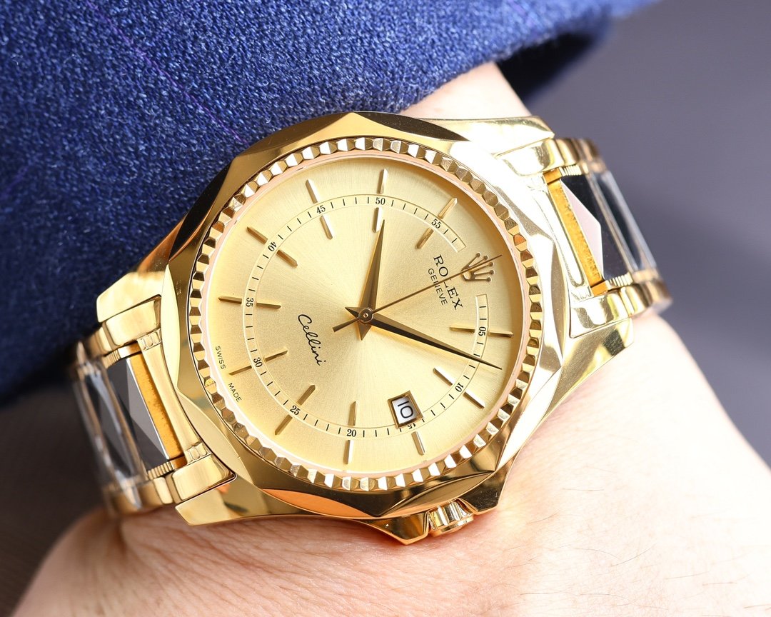 CLASSIC 42MM DATE GOLD-TONE CASE WATCH