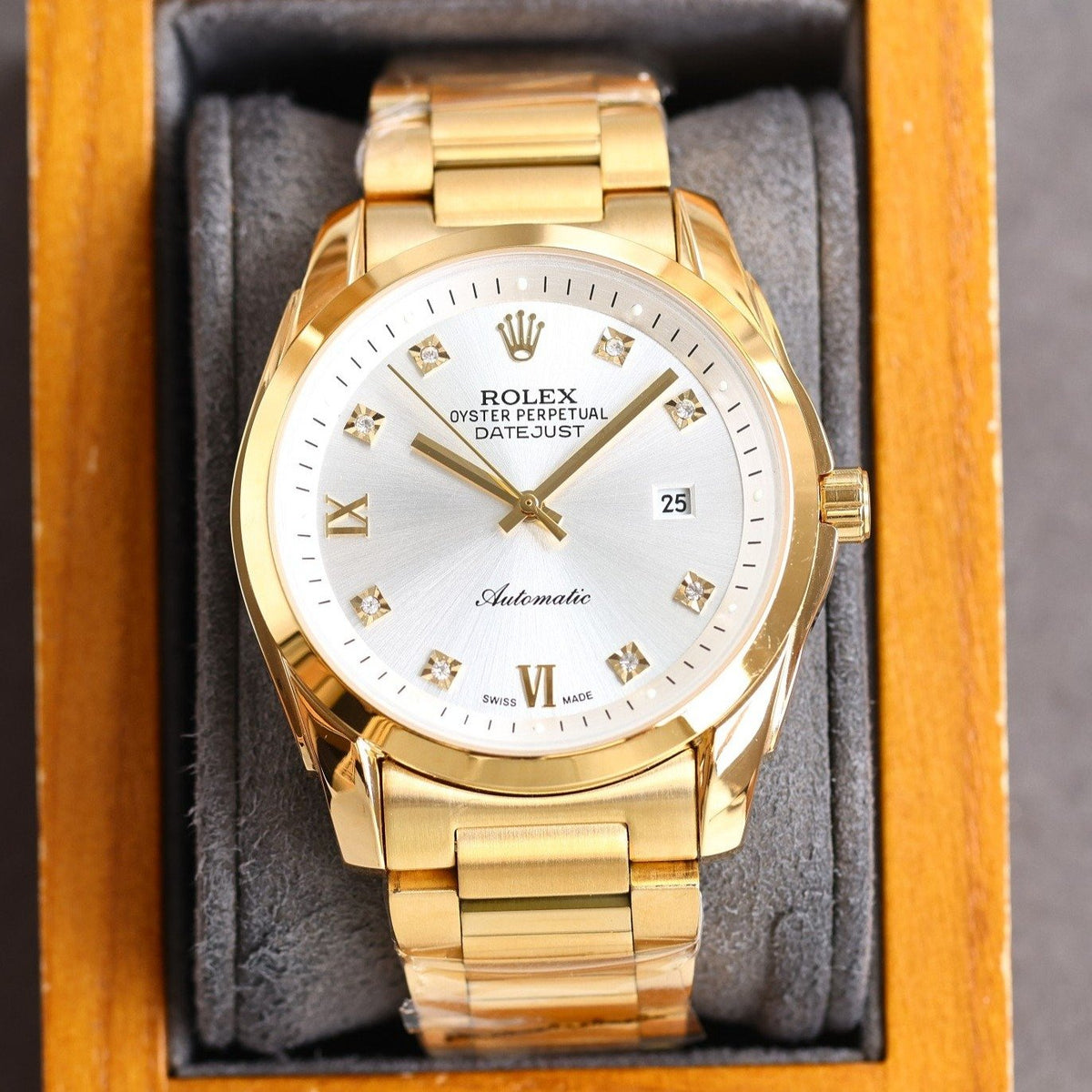 CLASSIC 41MM SMOOTH BEZEL GOLD-TONE CASE DIAMOND NUMERAL WATCH