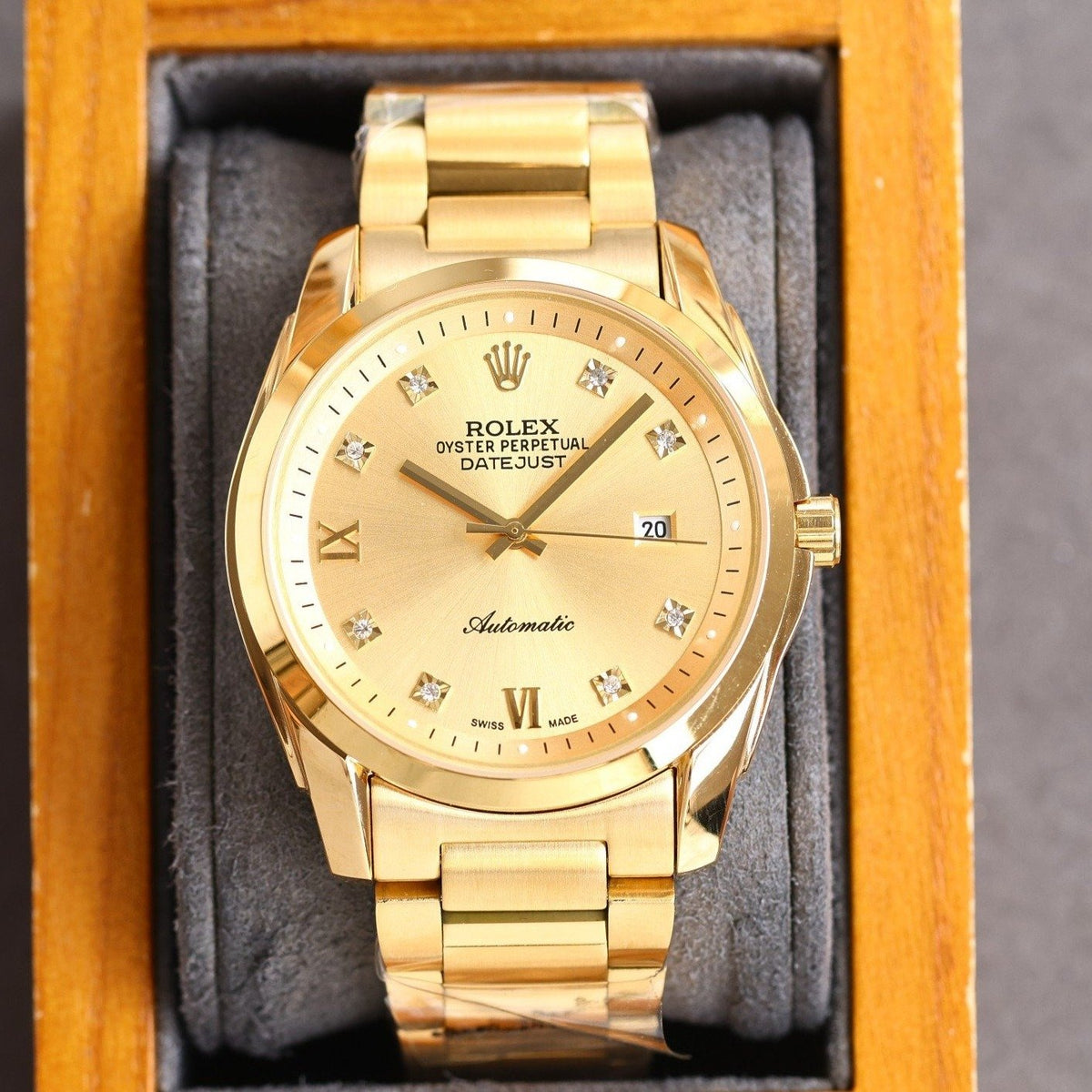 CLASSIC 41MM SMOOTH BEZEL GOLD-TONE CASE DIAMOND NUMERAL WATCH