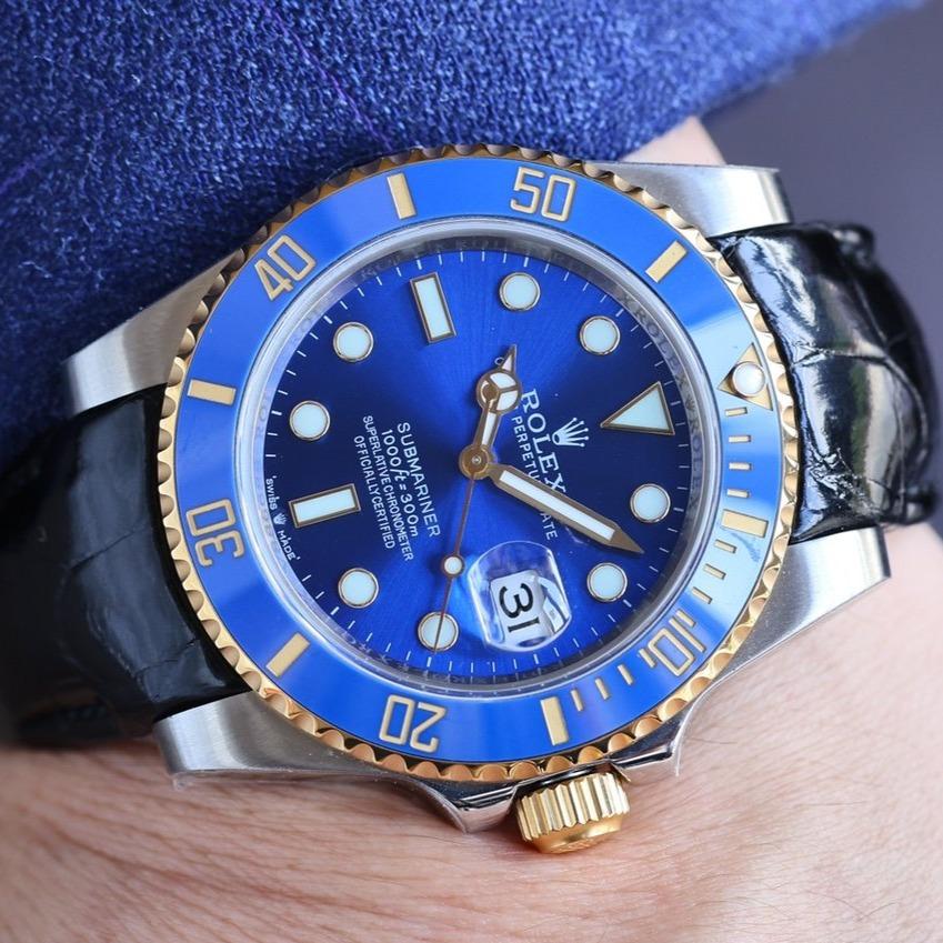 CLASSIC 40MM TWO-TONE GOLD-TONE STEEL CASE BLUE CERAMIC BEZEL LEATHER STRAP WATCH
