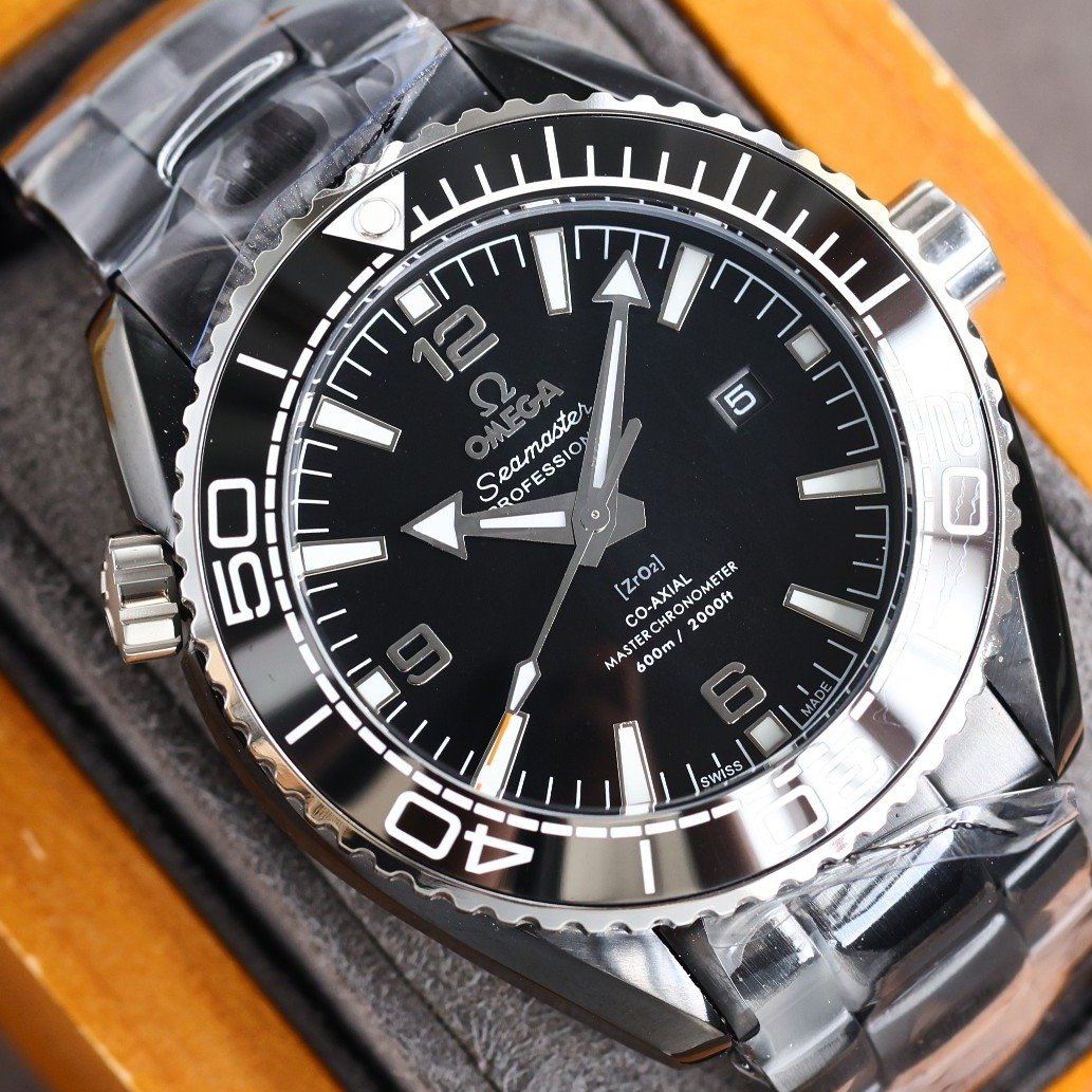 VARELLO CLASSIC PROFESSIONAL PLANET OCEAN 600M BLACK CERAMIC