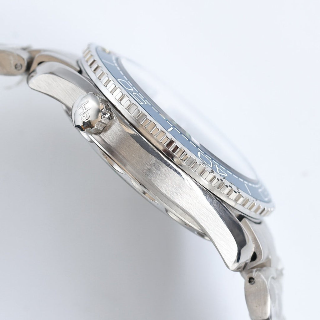 VARELLO CLASSIC OCEAN 600M CERAMIC BLUE DIAL STEEL BRACELET
