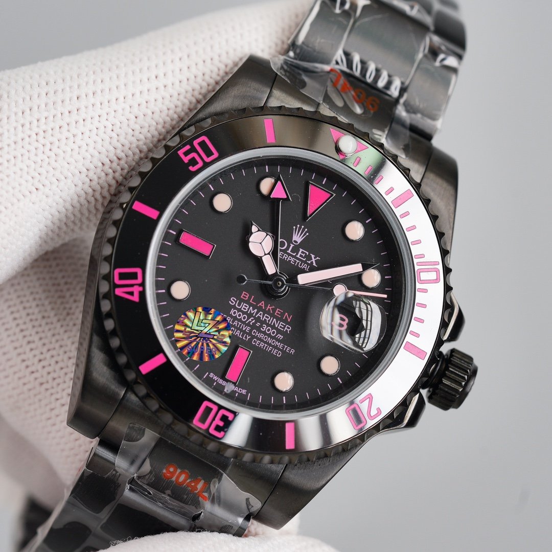 CLASSIC CUSTOM BLACK DIAL PINK NUMERAL WATCH