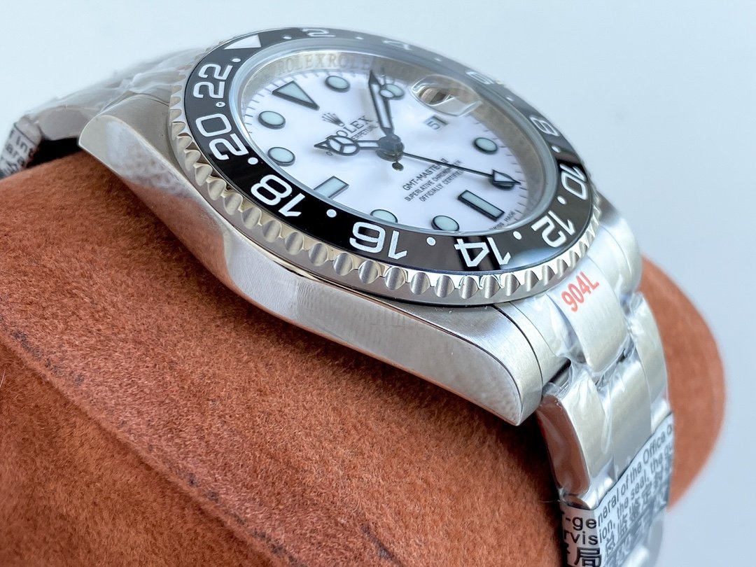 CLASSIC GMT CERAMIC BLACK BEZEL WHITE DIAL WATCH