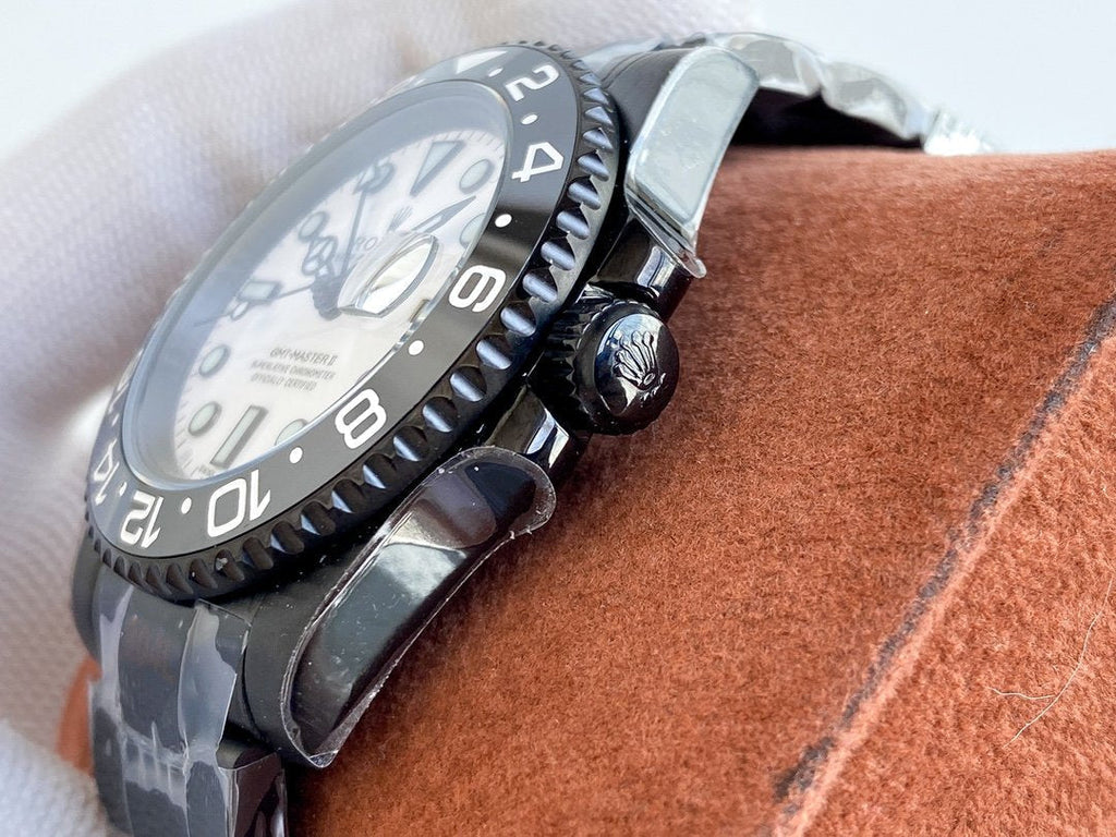 CLASSIC GMT ALL-BLACK BEZEL WHITE DIAL WATCH