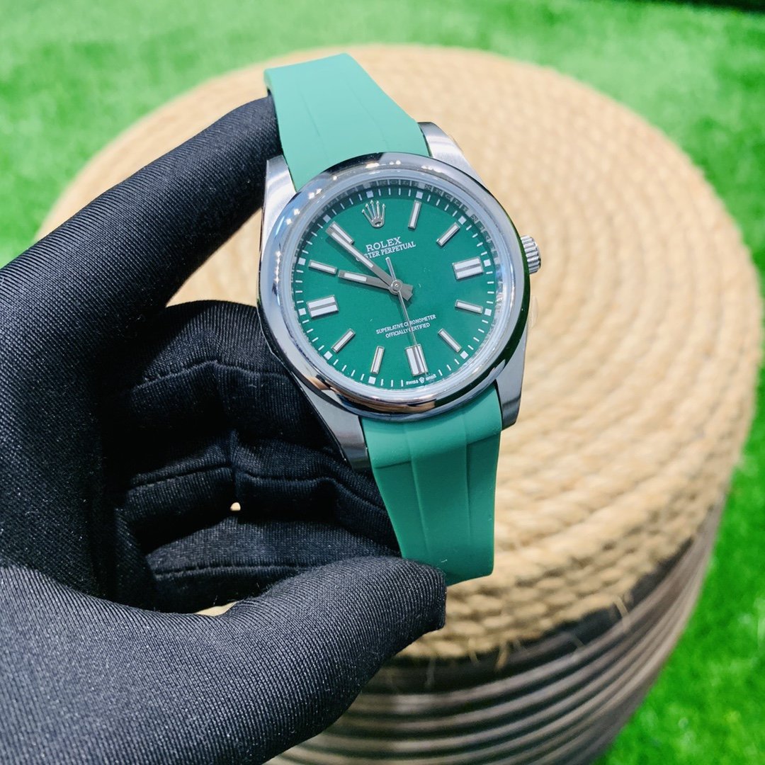 CLASSIC 41MM RUBBER STRAP WATCH