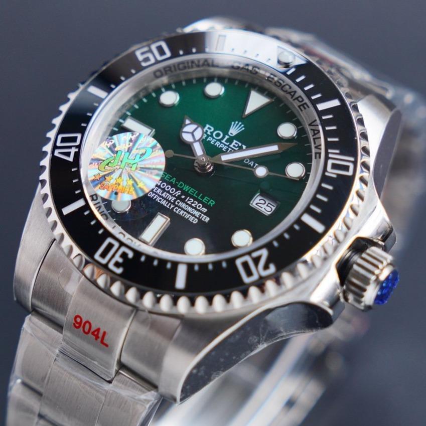 CLASSIC CUSTOM DEEP GREEN DIAL DIVE WATCH
