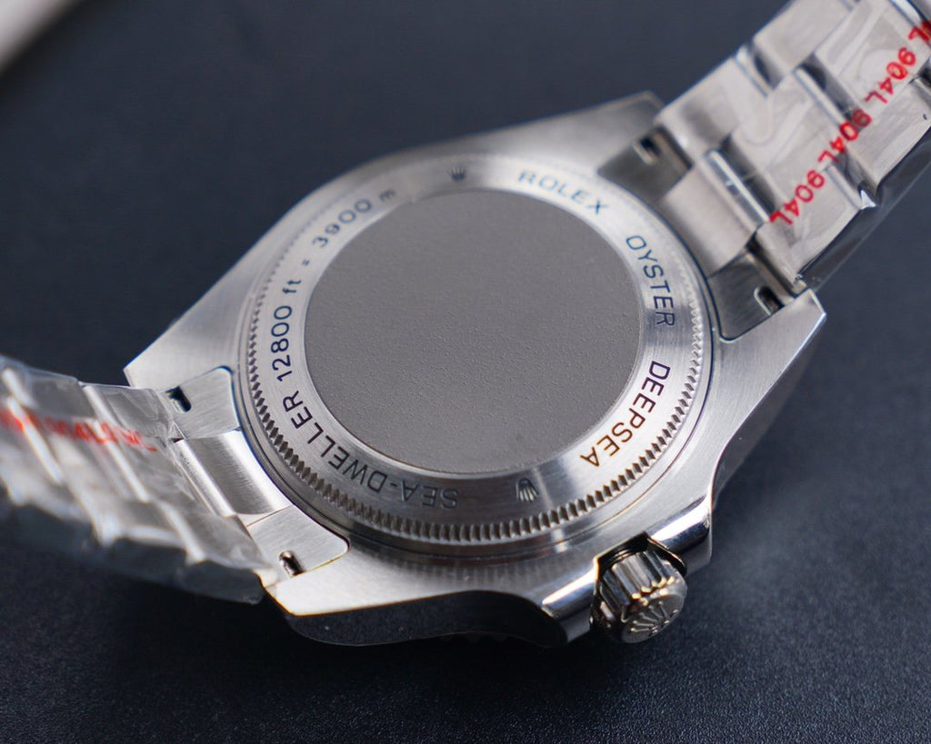 CLASSIC CUSTOM DEEP GREEN DIAL DIVE WATCH