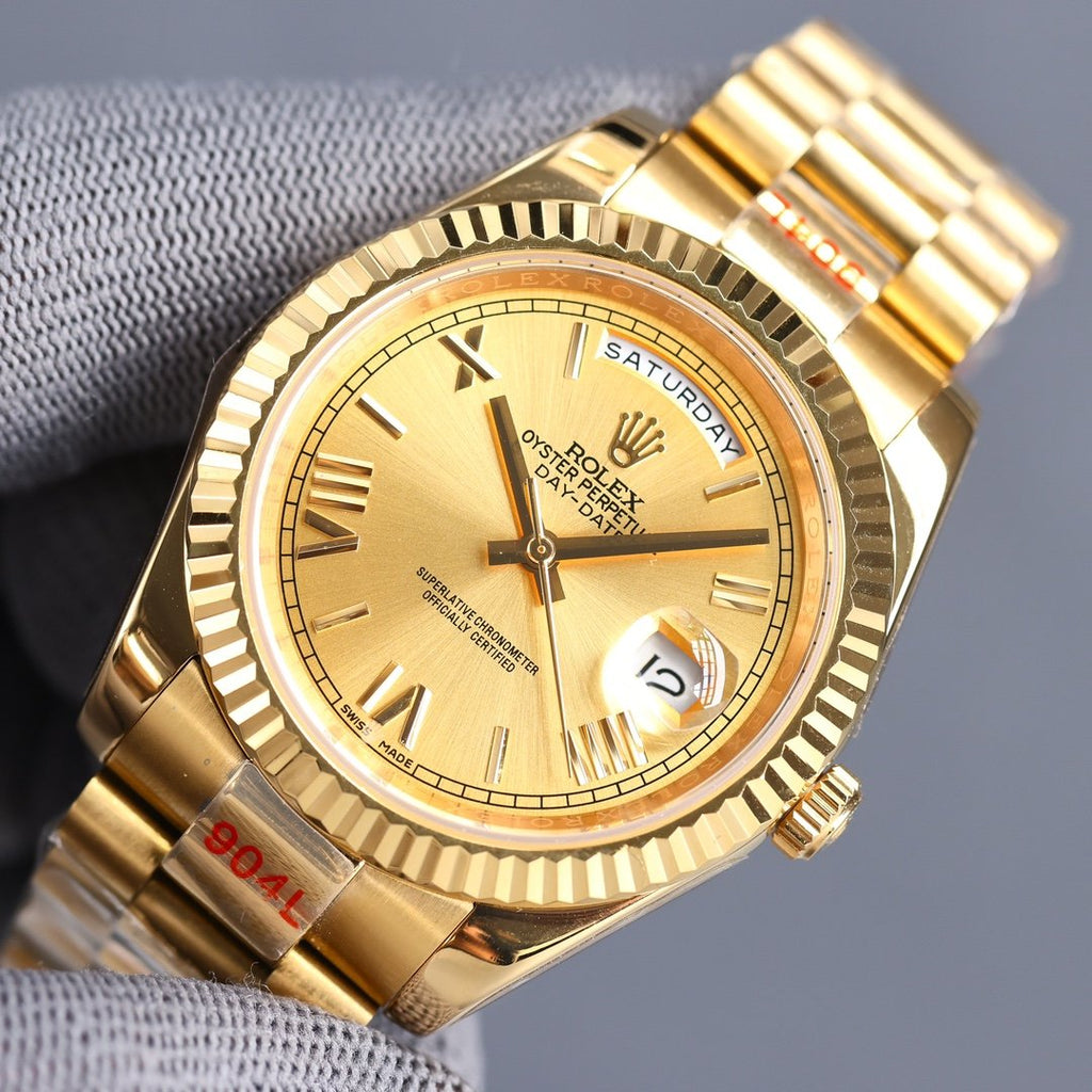 CLASSIC 40MM GOLD-TONE CASE DAY-DATE STEEL BRACELET WATCH