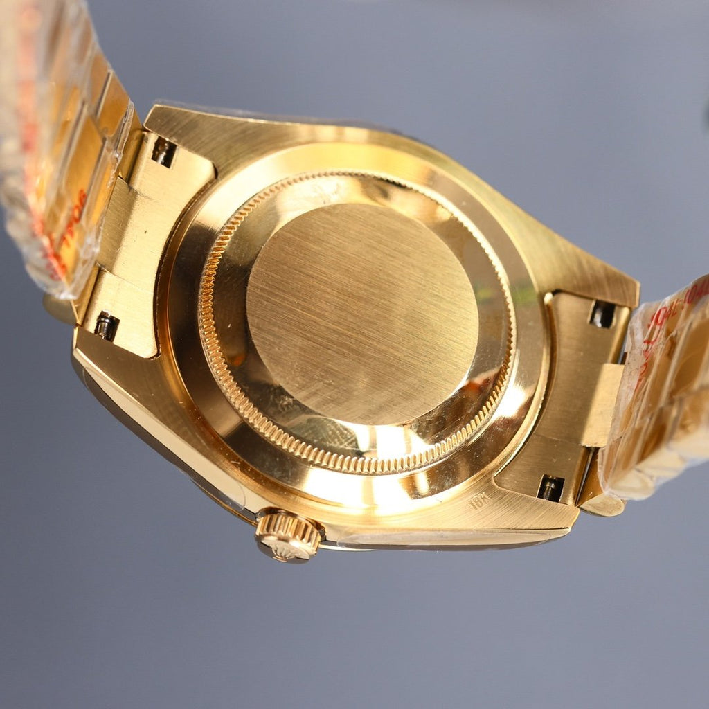CLASSIC 40MM GOLD-TONE CASE DAY-DATE STEEL BRACELET WATCH